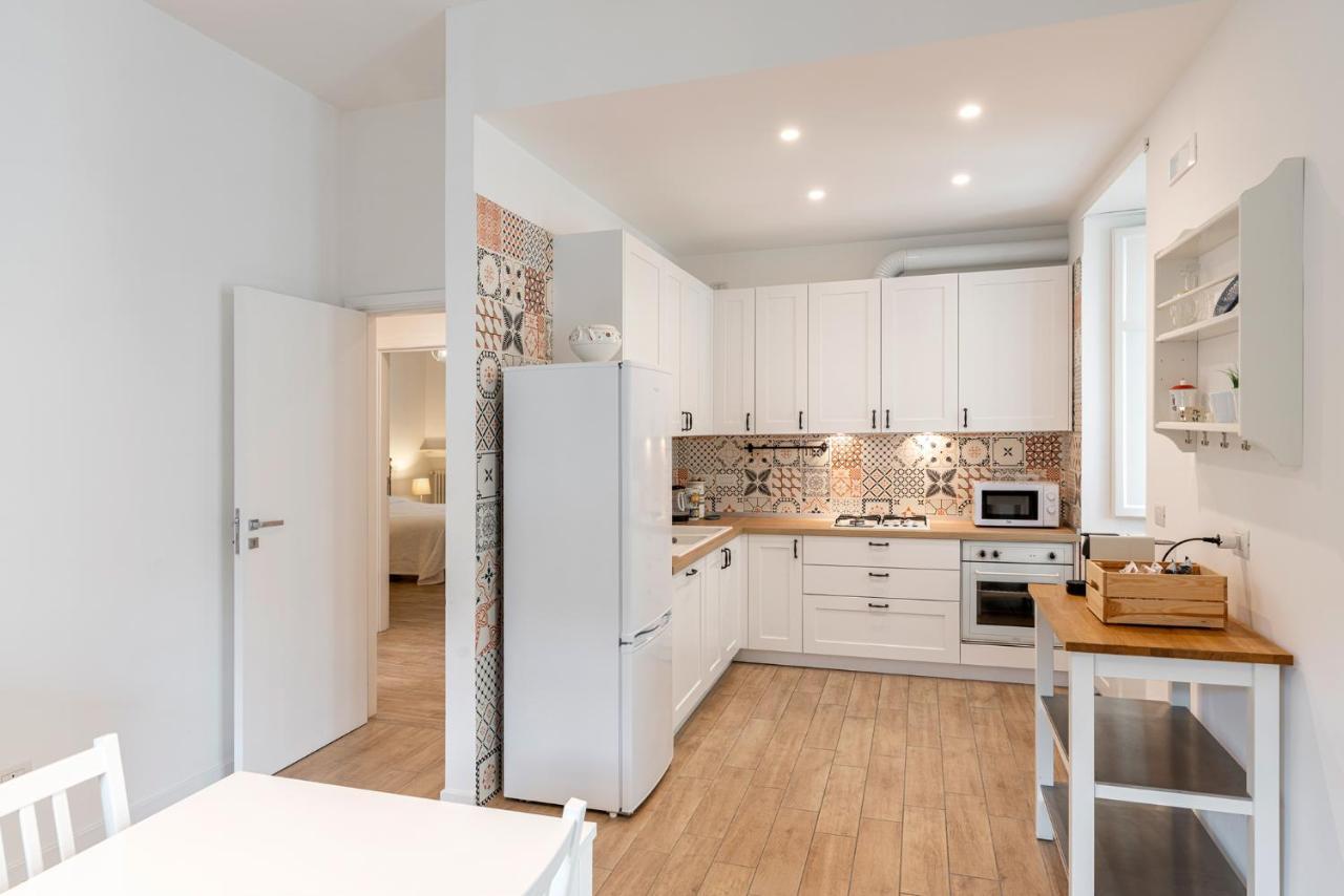 Starhost - Casa Guglielmo Lägenhet Salerno Exteriör bild