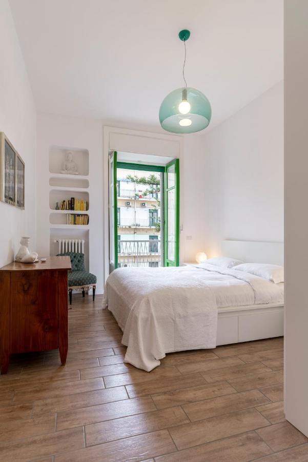 Starhost - Casa Guglielmo Lägenhet Salerno Exteriör bild